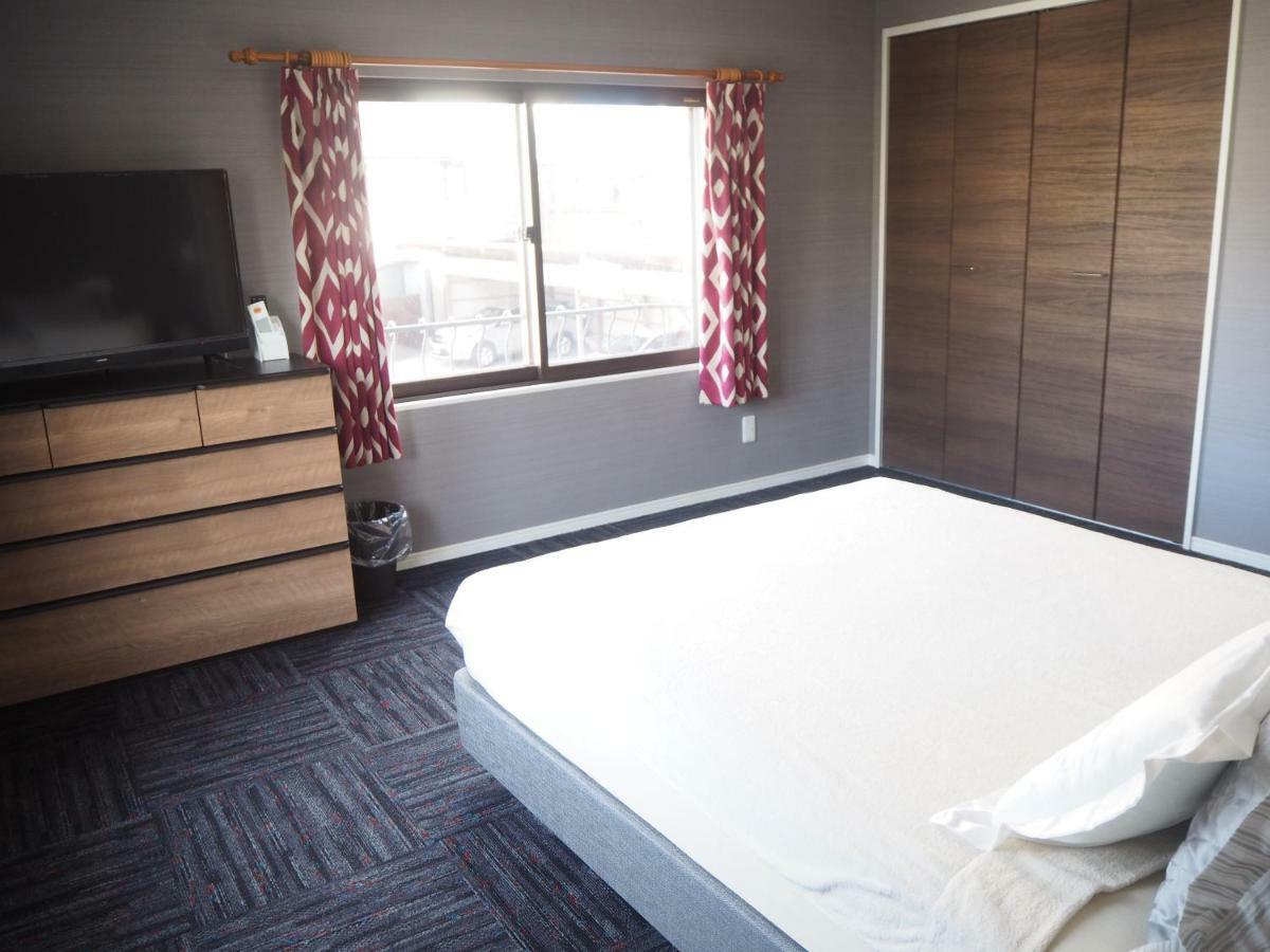 Guest House Bostons นีงาตะ ภายนอก รูปภาพ